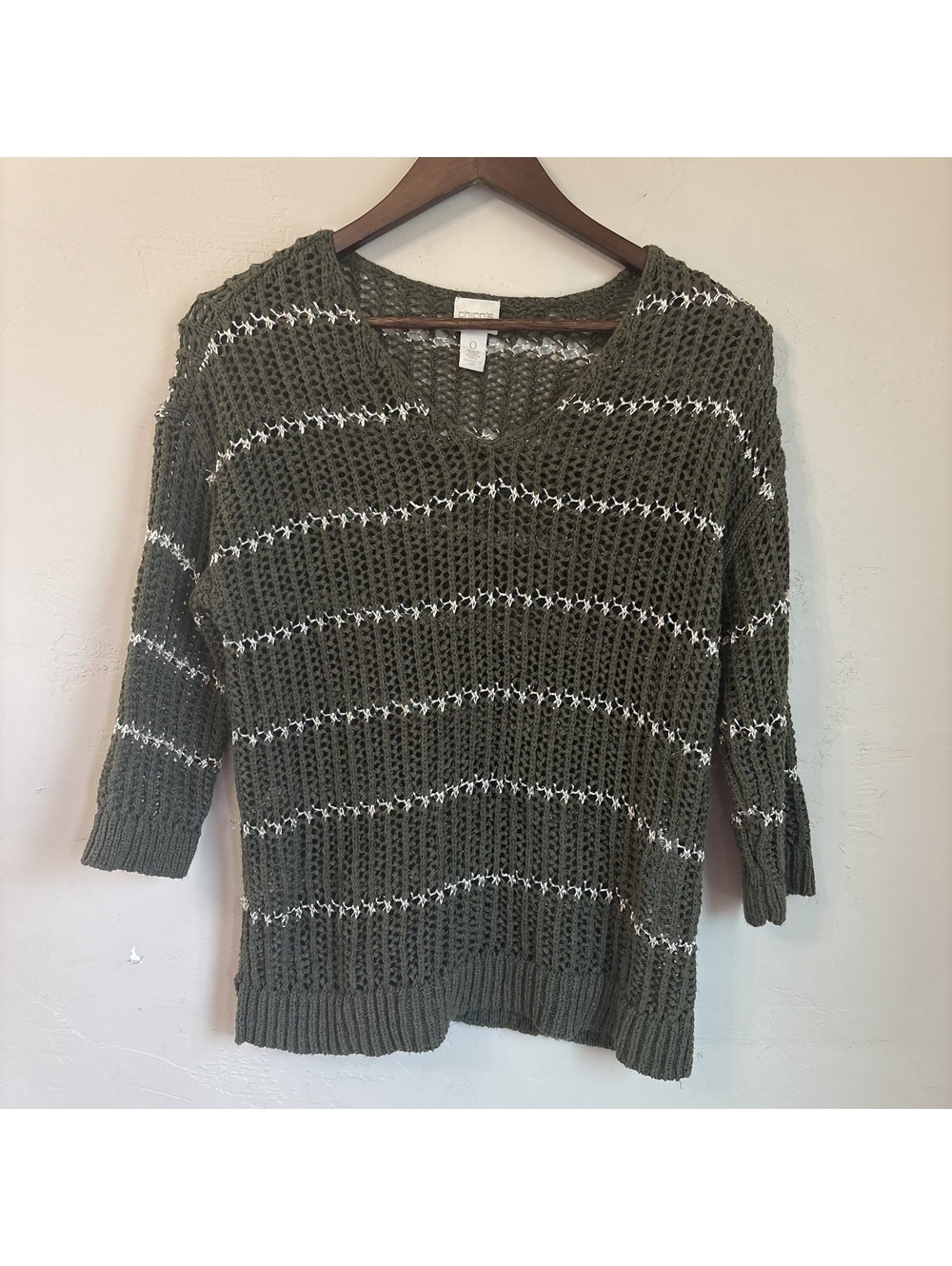 Chico's Olive Green Silver Metallic Open Knit V-Neck Sweater Size 0 Small S